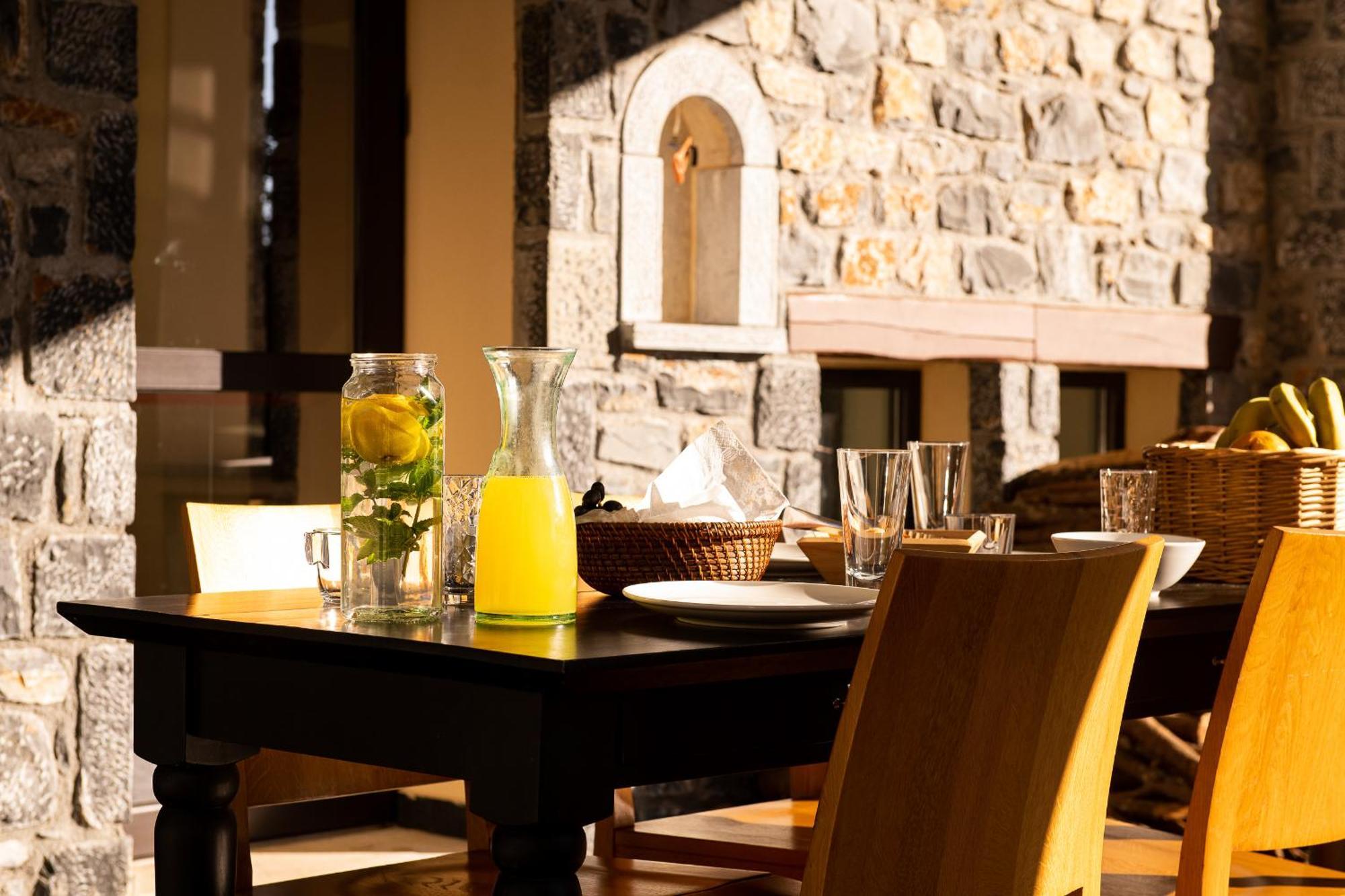 Natura Hotel Витина Екстериор снимка